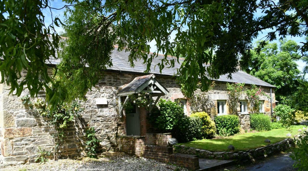 Trewassick Barn Bed & Breakfast นิวคีย์ ภายนอก รูปภาพ